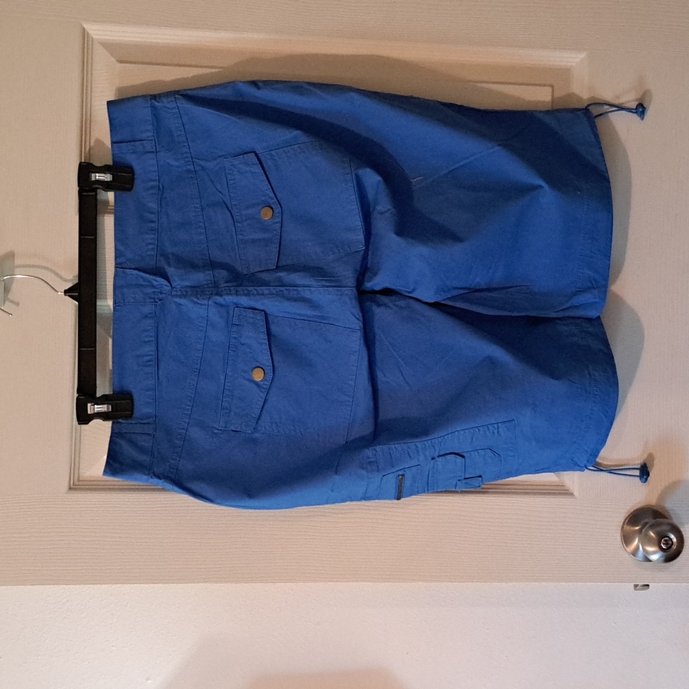 Roaman's Blue Cargo Shorts - Picture 2 of 4